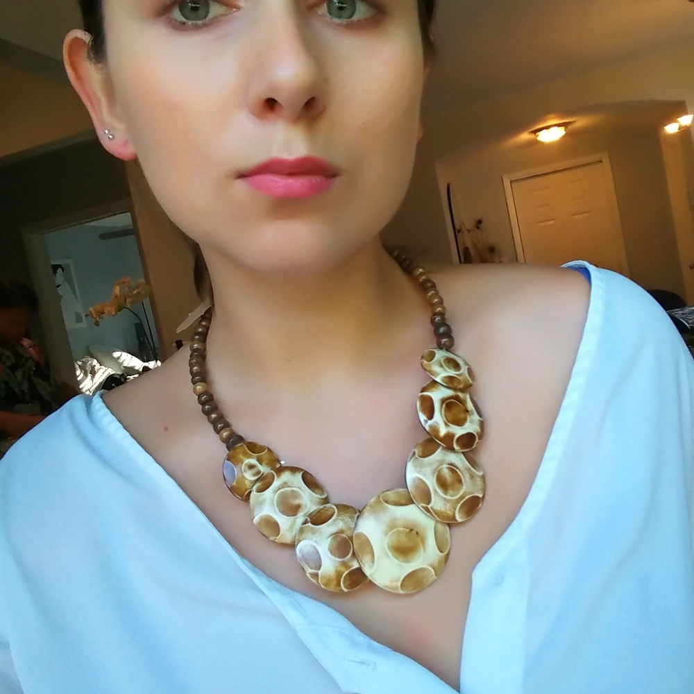 ✈️ African bone necklace